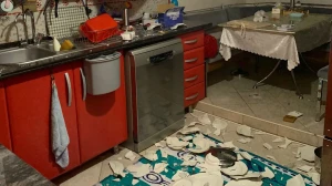 Karşıyaka’da Yıkım Korkusu: 6 Şiddetinde Deprem Yaşıyoruz