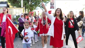 Cumhuriyet ‘Sevgi’ ile yeşeriyor