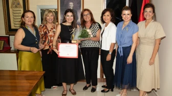 Gülçin Güloğlu’na TEV’den Teşekkür: Bir Maraton, Bir Kalp, Sekiz Hayat