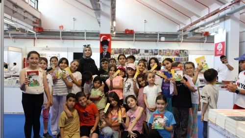 2. “Aydın Kitap Fuarı”na kitapseverler yoğun ilgi gösterdi