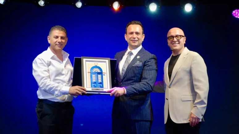 İzmir iş ve cemiyet hayatının önde gelen isimleri bir araya geldi