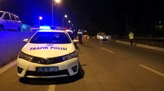 Son dakika haber! İzmir'de otomobille motosiklet çarpıştı: 1 ölü