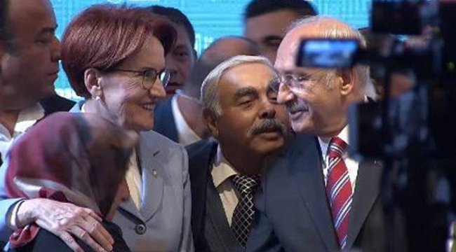 CHP lideri Kılıçdaroğlu'nun sahnede zor anları! Kalabalığın arkasından yanına geldi ve...