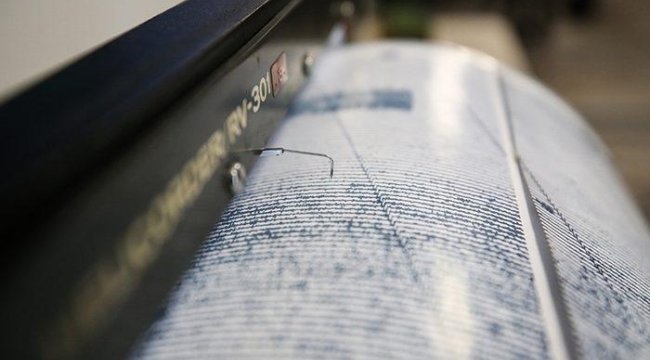 Ege Denizi'nde 4.2 büyüklüğünde deprem! AFAD duyurdu